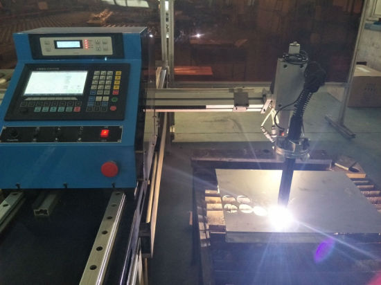 CNC plazmový řezací stroj pro kov