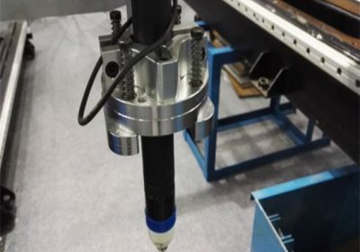 Levné přenosný CNC plazmový řezací stroj s továrním plazmovým řezačem s nízkou cenou vyrobený v Číně