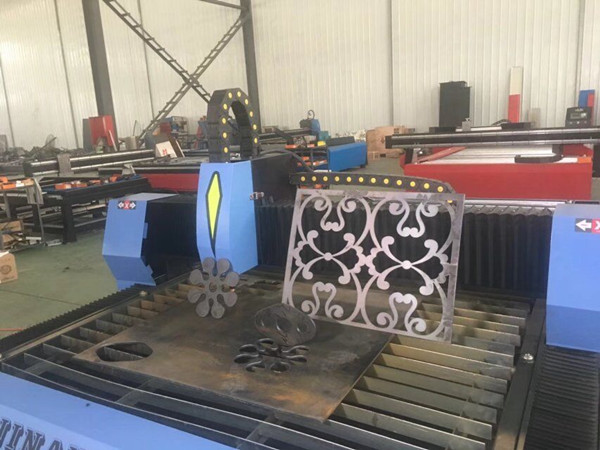 Automatický CNC plazmový řezací kovový stroj se systémem Start Control